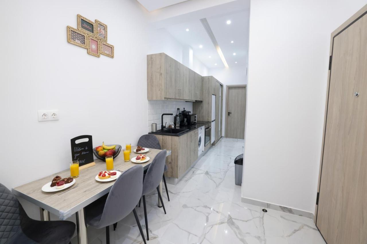 Apollo 2 Bd Jacuzzi Suite Atenas Exterior foto